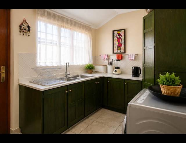 4 BEDROOM PROPERTY TO RENT IN NEWLANDS